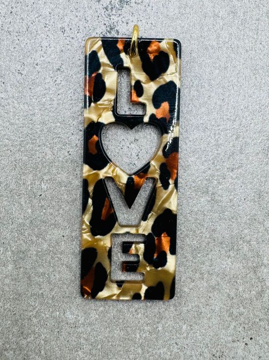 LOVE Leo Anhänger